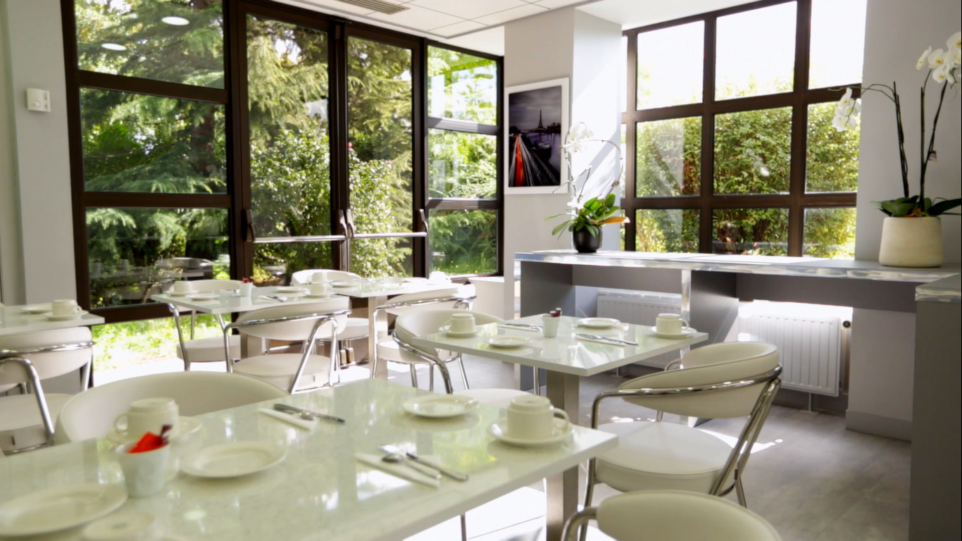 Mercure Pontoise Centre Hotel